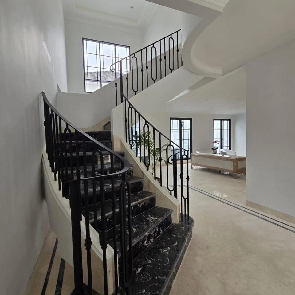 Disewa Rumah cocok tempat usaha / cafe di Kebayoran Baru