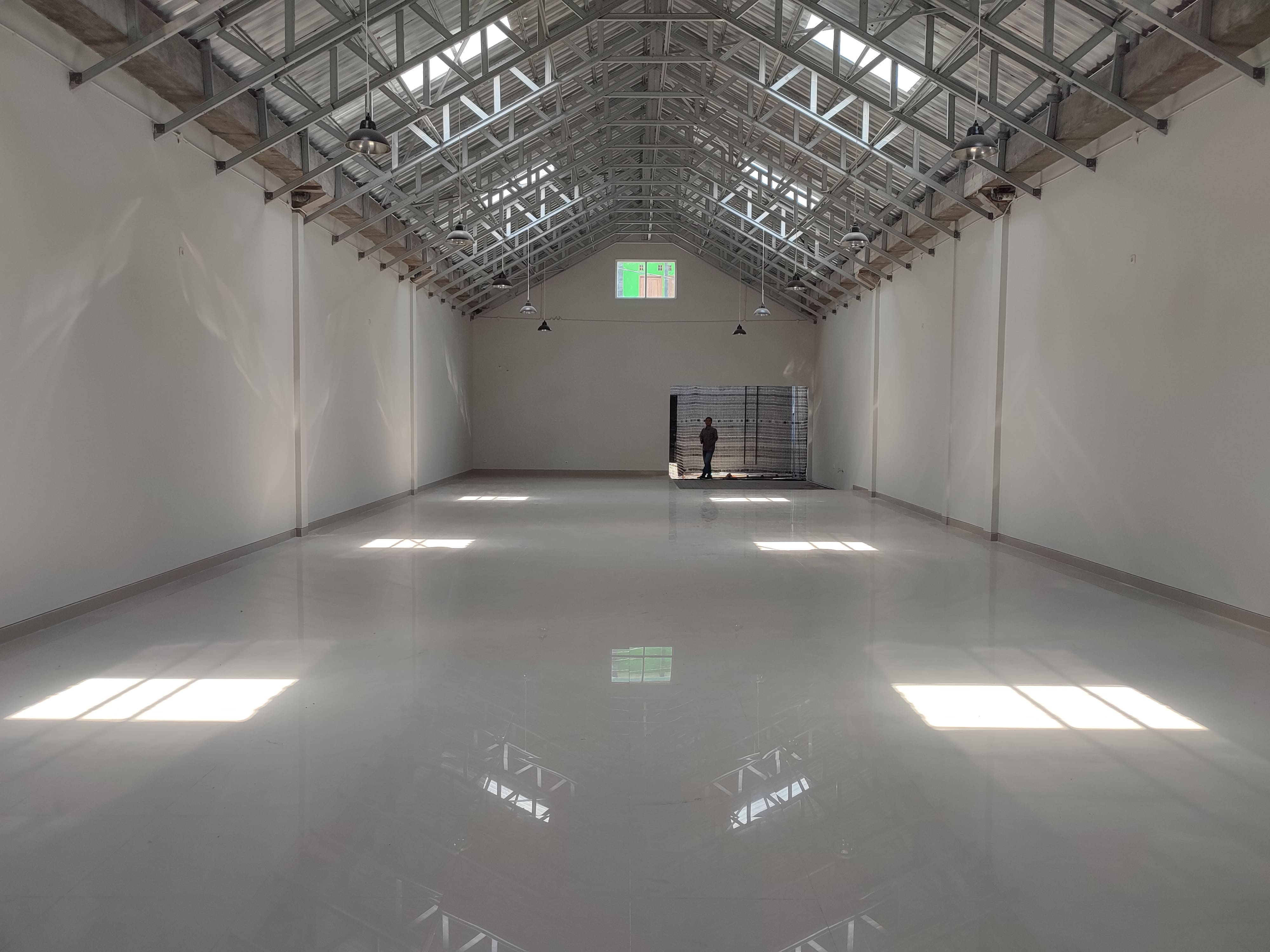 Dijual Tempat Usaha Baru Gress dekat Ter minal Jombor