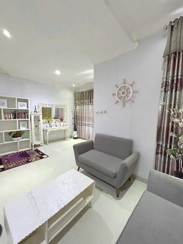 Rumah siap huni dalam lingkungan Ponpes Pandanaran dan Kampus