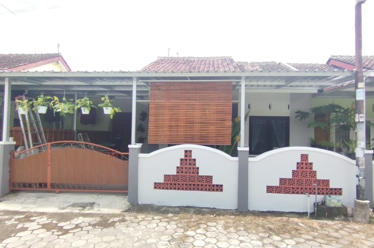 Rumah Siap Huni FULL FURNISHED dekat Terminal Giwangan