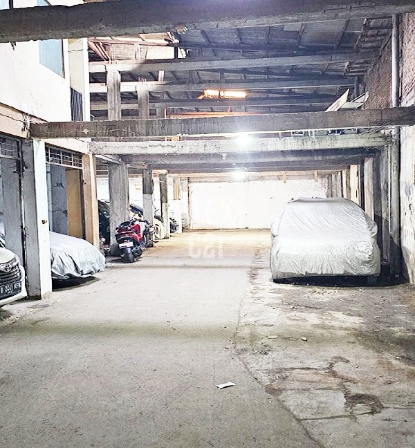 Dijual Gudang pinggir jalan di Penggilingan Cakung Jakarta Timur