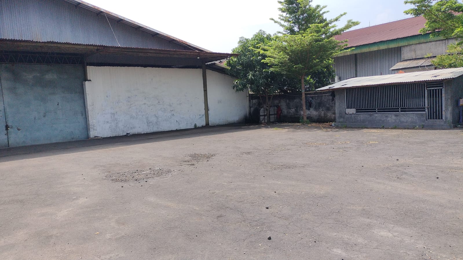 Dijual Gudang Lokasi Strategis di Jl. Ki Ageng Tapa