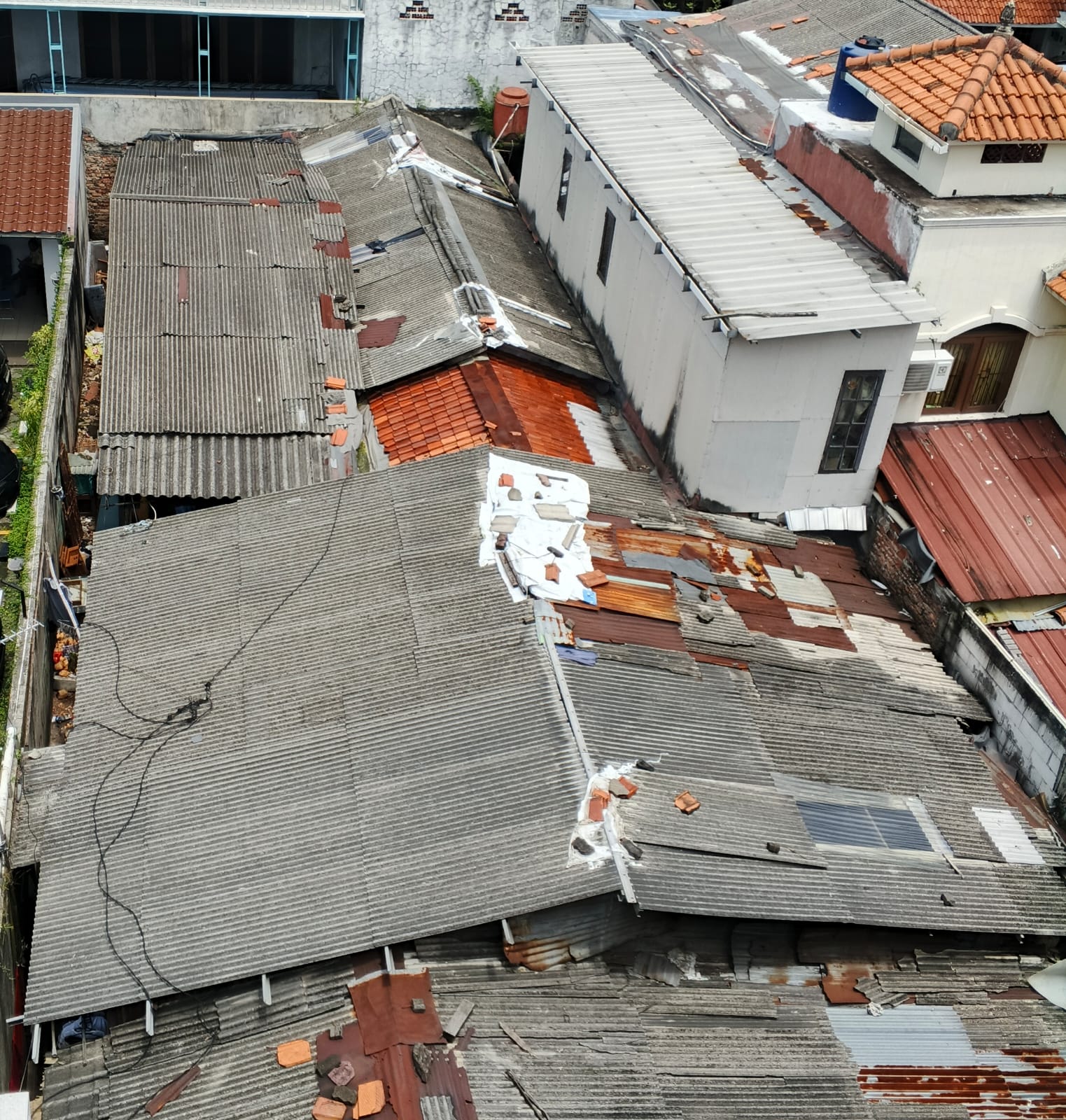 Dijual ruko gandeng 2 unit dengan kelebihan tanah di Fatmawati