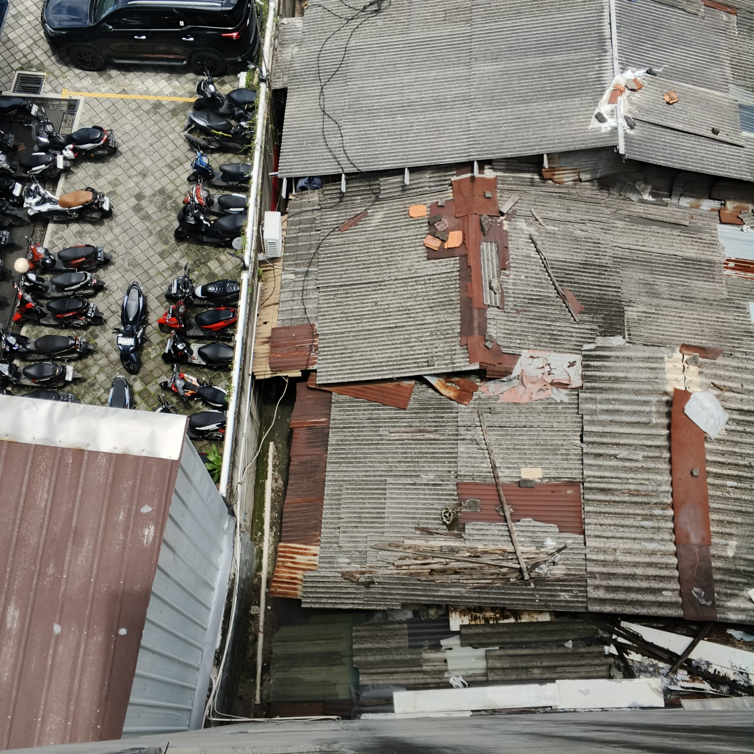 Dijual ruko gandeng 2 unit dengan kelebihan tanah di Fatmawati