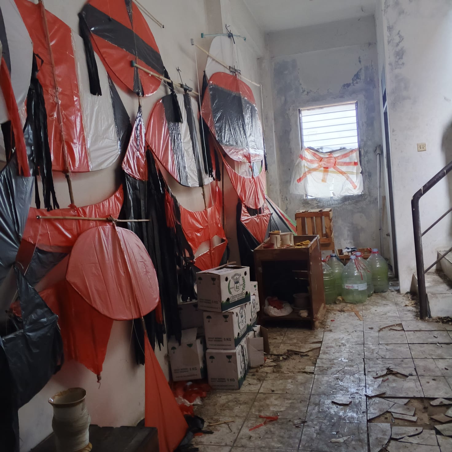 Dijual ruko gandeng 2 unit dengan kelebihan tanah di Fatmawati