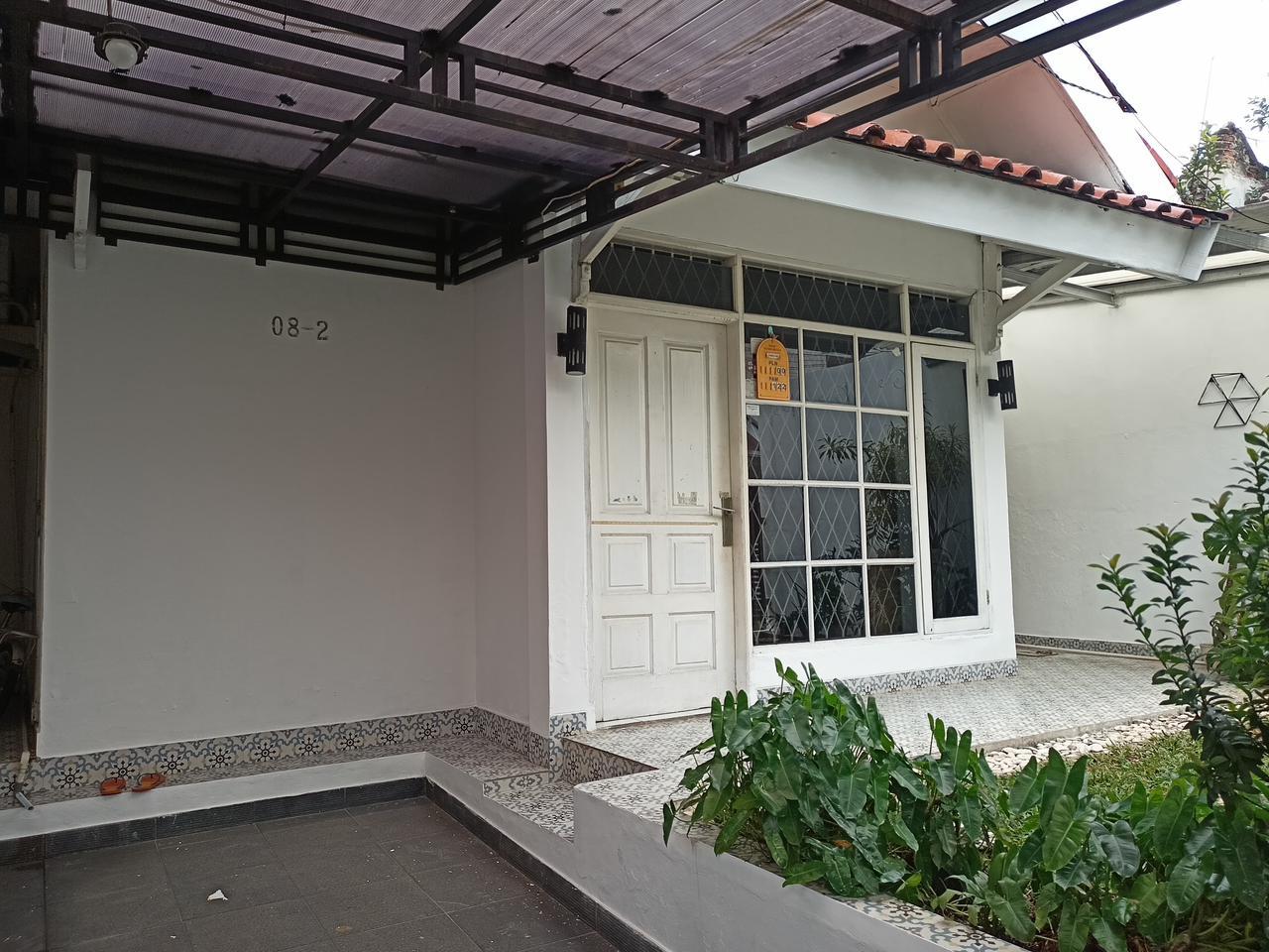 Dijual Rumah Second Lokasi Strategis di Jl. Bukit Cimanggu City