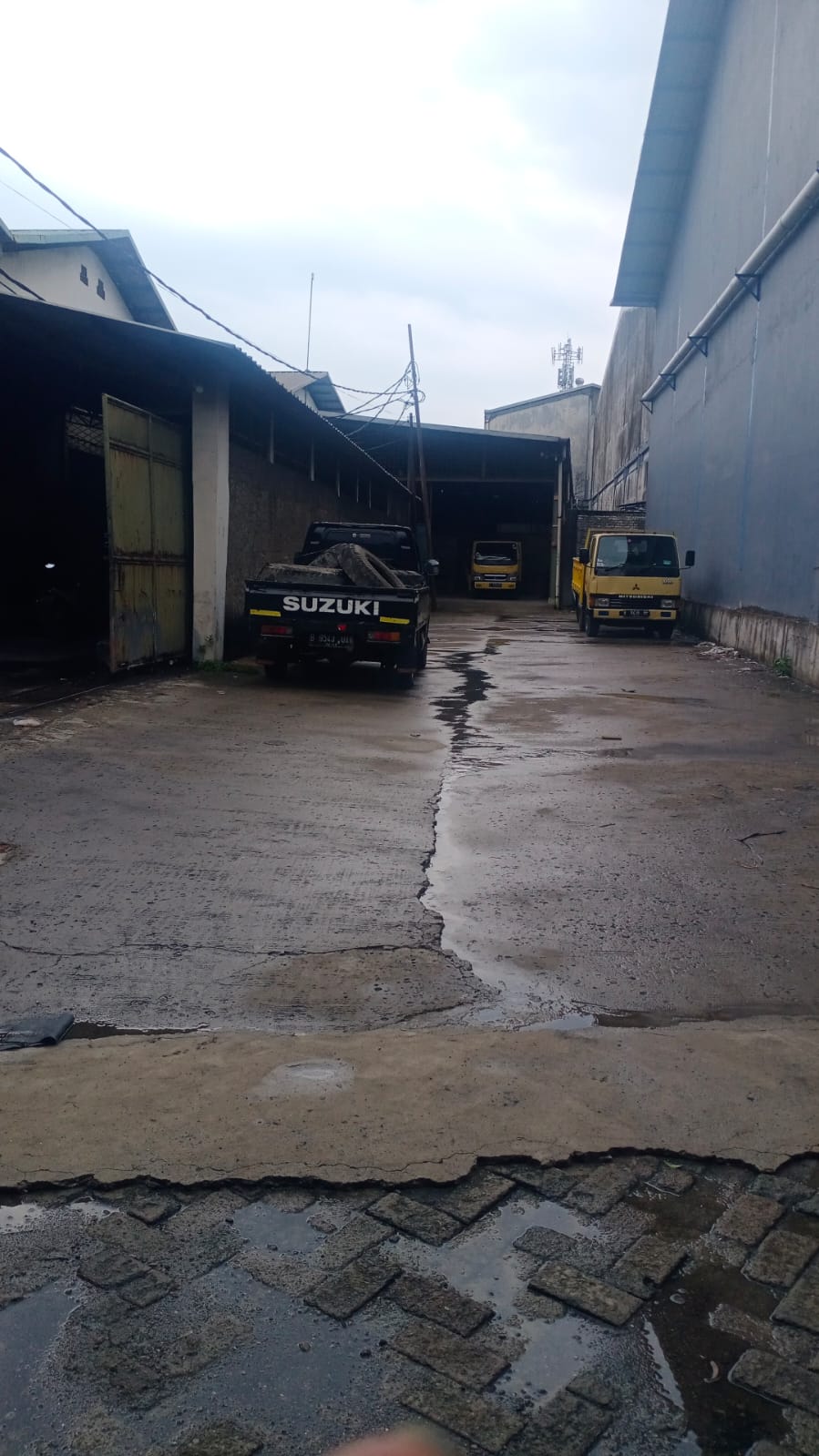 Dijual gudang di Jl Prancis Dadap Tangerang, Banten