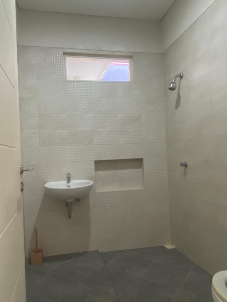 Sewa RUMAH MINIMALIS ROYAL RESIDENCE cluster MONTICELLO