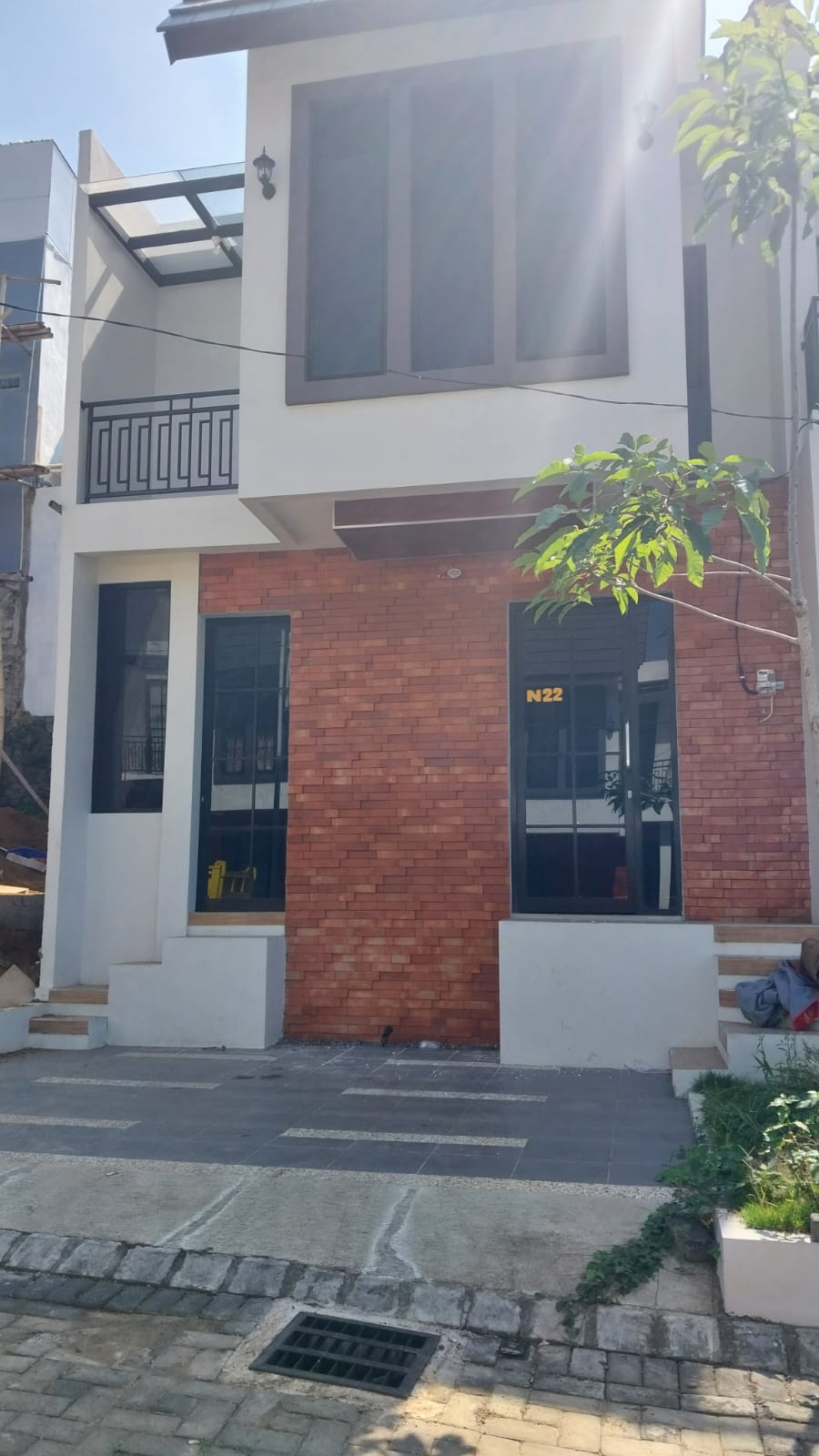 Disewakan Tahunan Rumah 2 Lantai di Malang