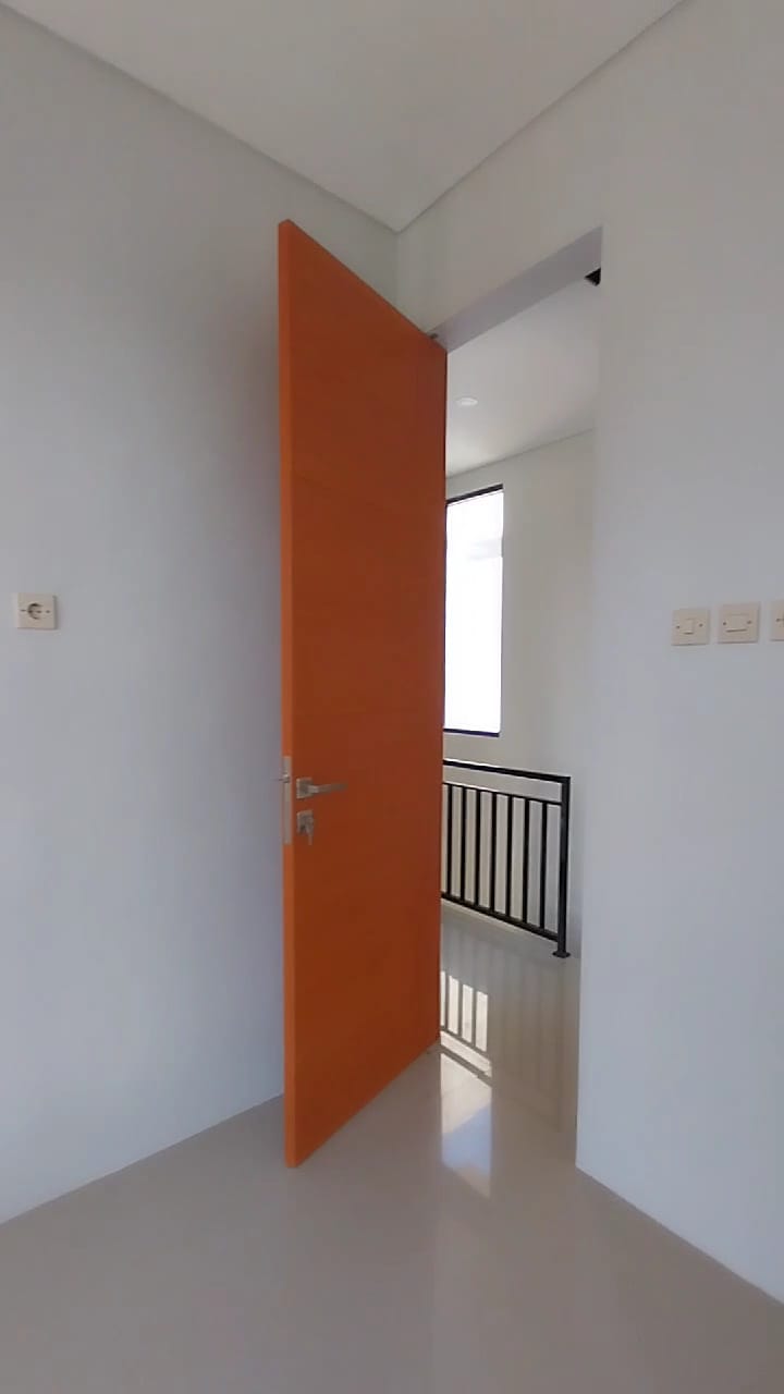 Disewakan Tahunan Rumah 2 Lantai di Malang