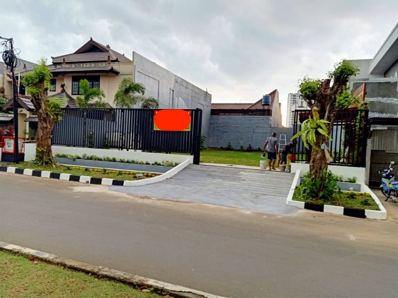 Tanah Hook Super Luas di Komplek Tosiga Hadap Timur