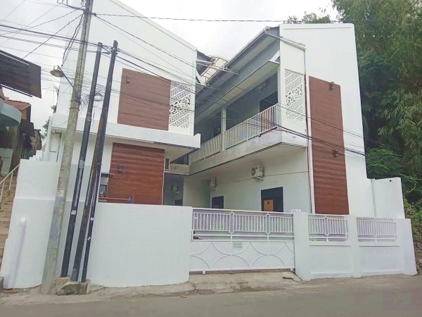 Kos - kosan ekslusive full penghuni sangat prospek di Monjali