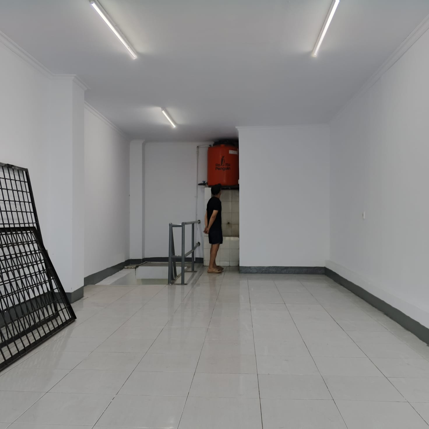 Disewakan ruko 2 lantai luas di Cililitan, Kramat Jati, Jakarta