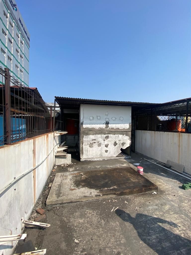 Disewakan ruko 3,5 lantai di Cawang, Kramat Jati, Jakarta Timur