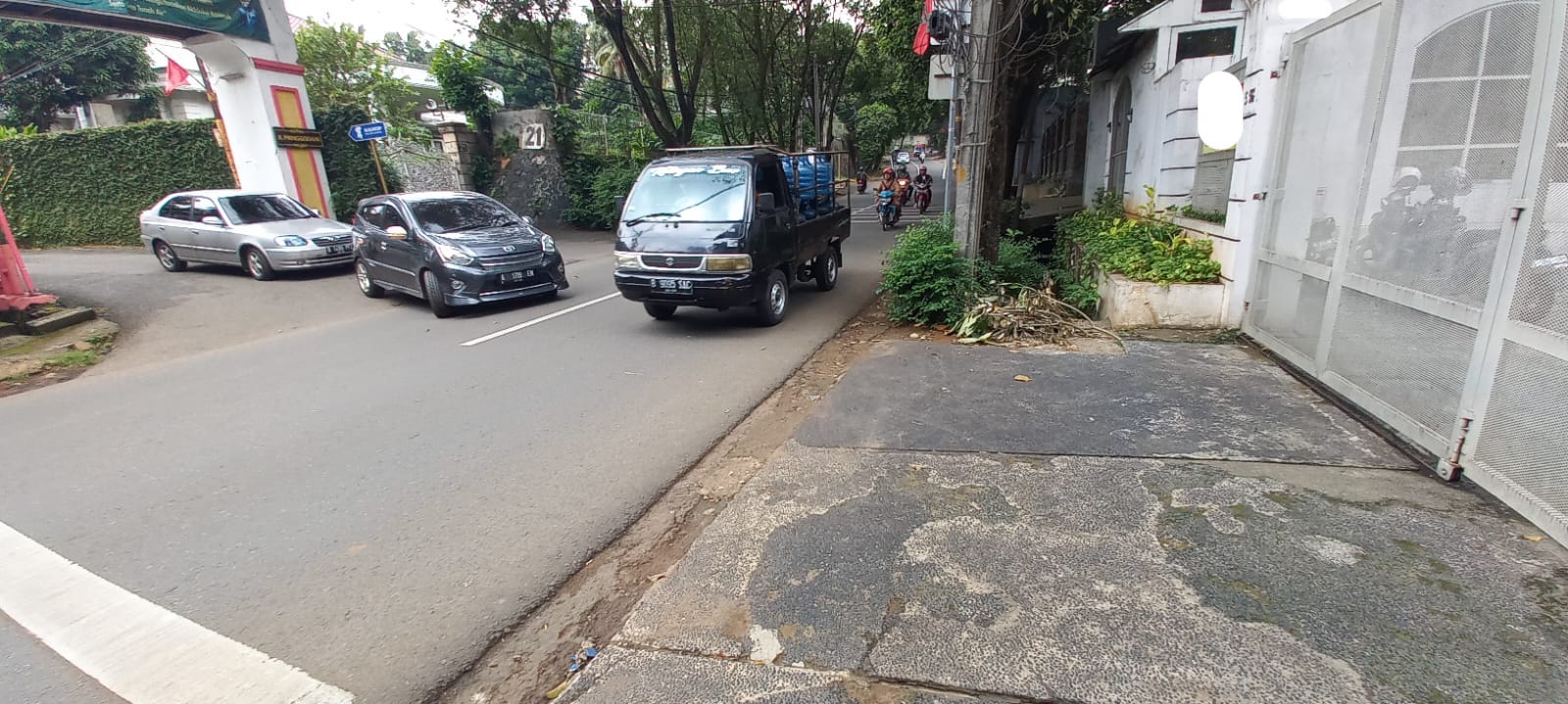 Rumah Bonus Kantor dan Ruang Usaha, 1.5km ke Pondok Labu Raya