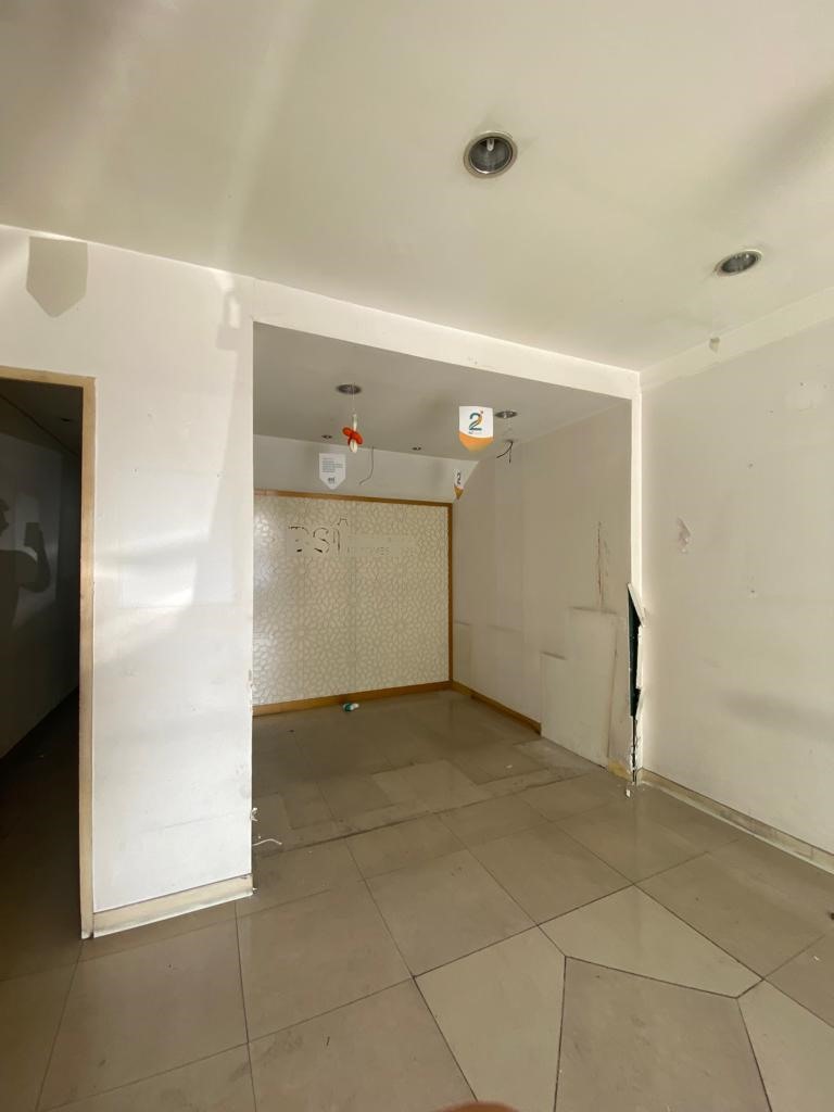 Disewakan Ruko 3,5 lantai di Cawang, Kramat Jati, Jakarta Timur