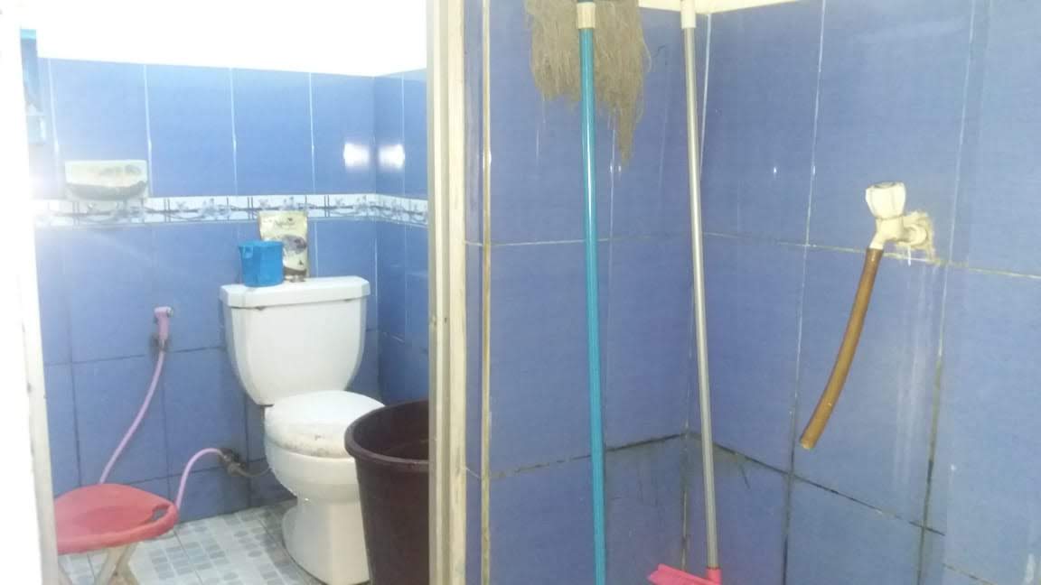 Rumah Butuh Renovasi Masuk Mobil, 250 meter ke Jln Raya Cilangka