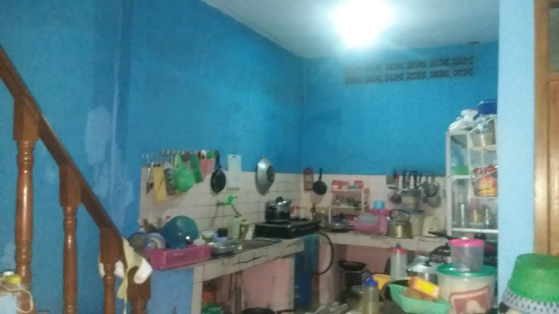 Rumah Butuh Renovasi Masuk Mobil, 250 meter ke Jln Raya Cilangka