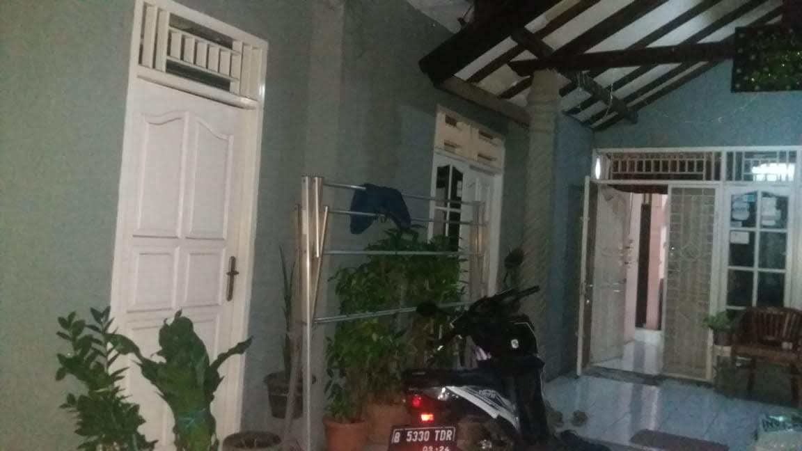 Rumah Butuh Renovasi Masuk Mobil, 250 meter ke Jln Raya Cilangka