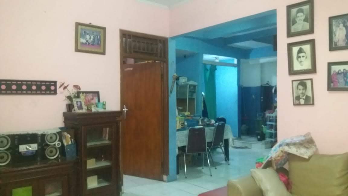 Rumah Butuh Renovasi Masuk Mobil, 250 meter ke Jln Raya Cilangka