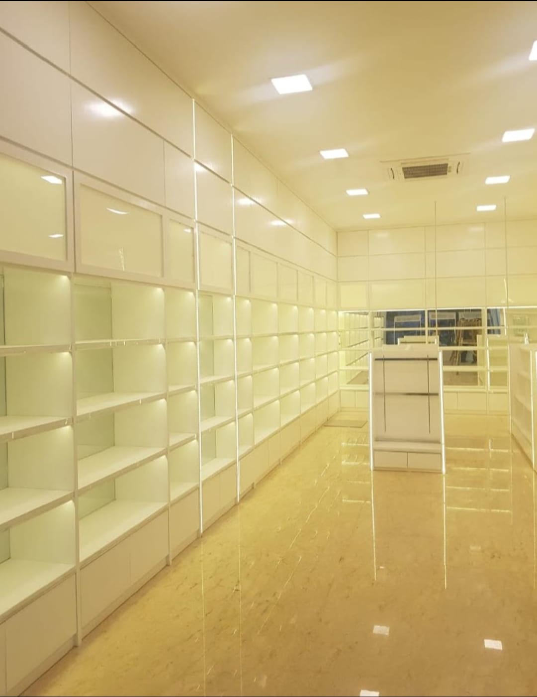 Dijual ruko Gandeng Pik 1 Jl. Pantai Indah Utara 2 , Kapuk Muara