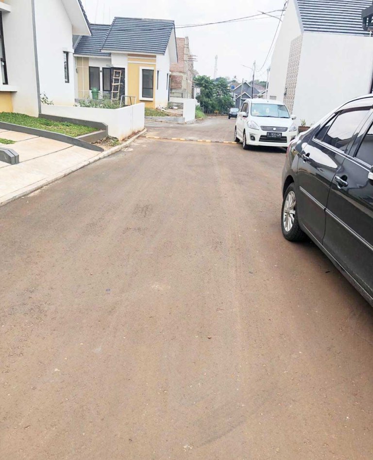 RUMAH DI KOMPLEK ALIA RESIDENCE PONDOK MELATI BEKASI