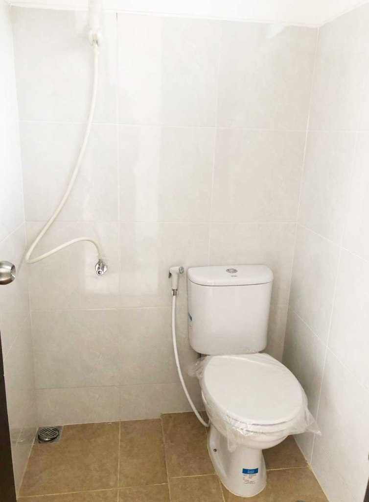 RUMAH DI KOMPLEK ALIA RESIDENCE PONDOK MELATI BEKASI