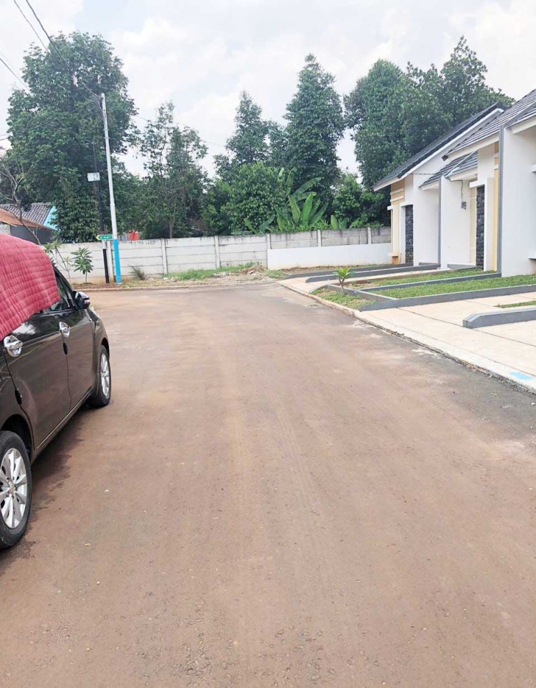 RUMAH DI KOMPLEK ALIA RESIDENCE PONDOK MELATI BEKASI