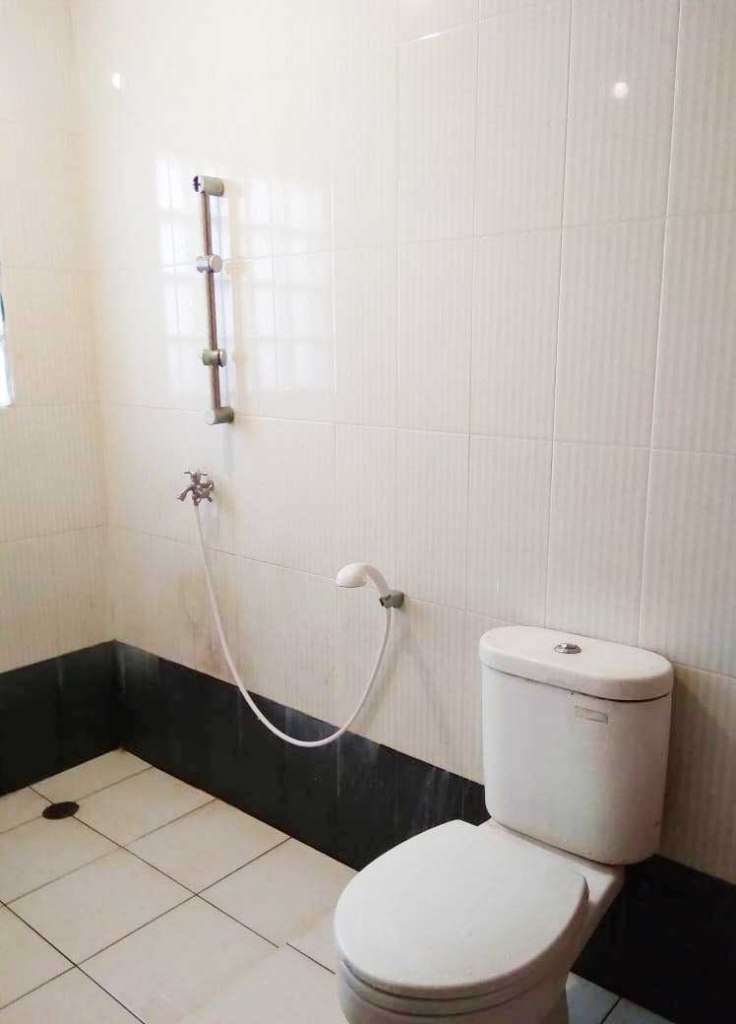 RUMAH DI JATIMELATI PONDOK MELATI BEKASI