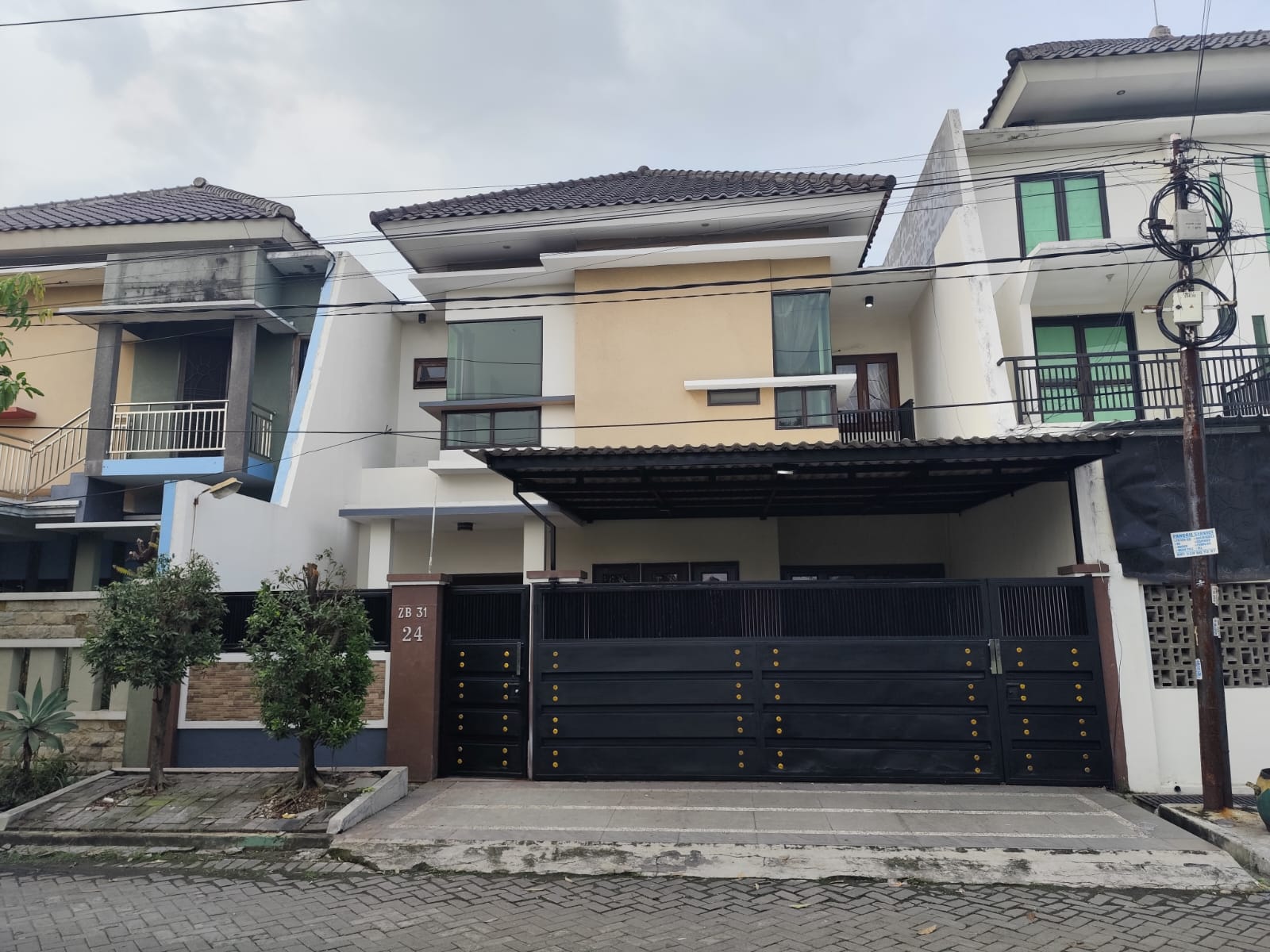 Rumah Surabaya