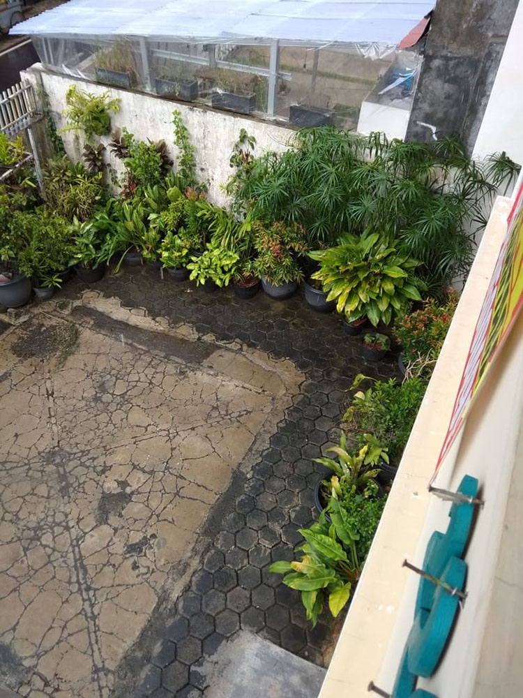 Rumah Minimalis Lingkungan Sejuk dan Asri di Jalan Cigadung Dago