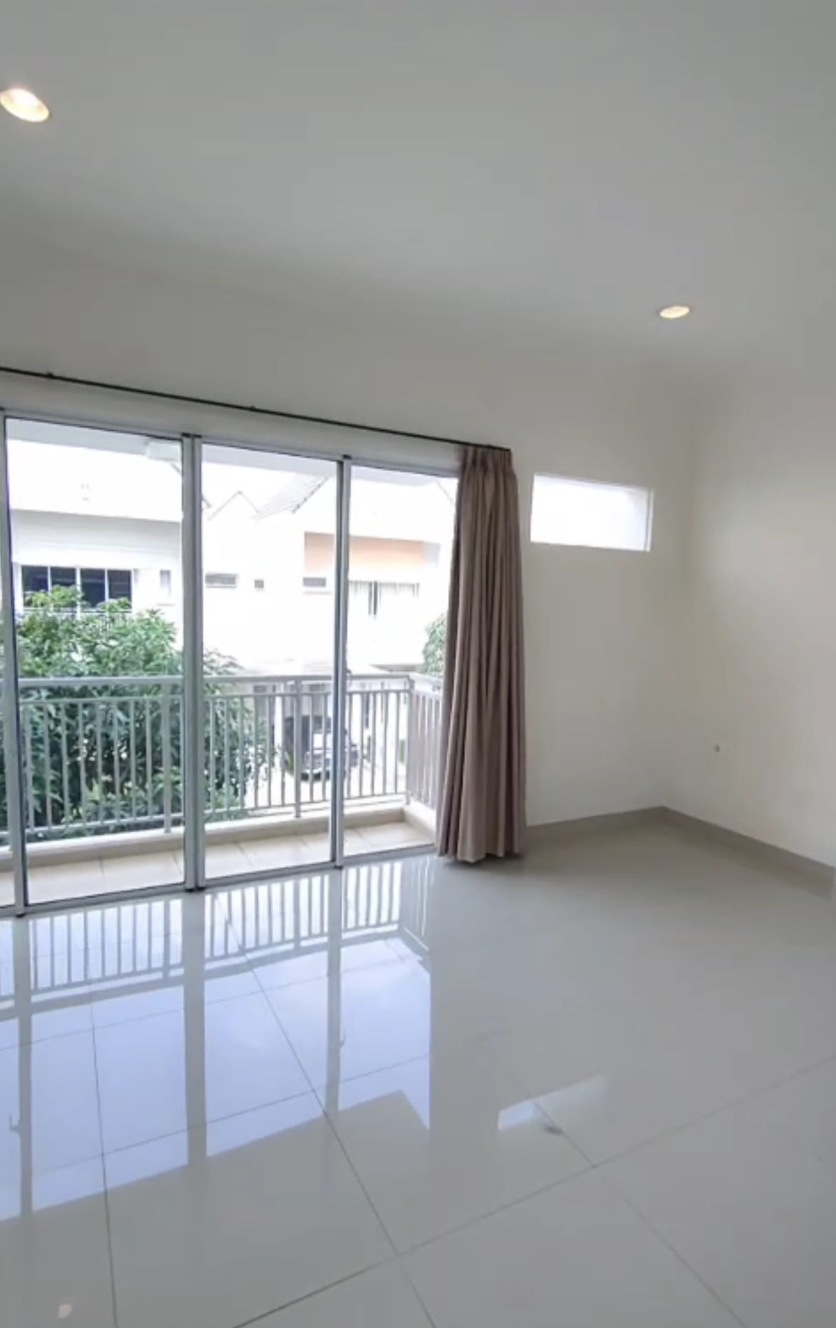 Disewakan Rumah Summarecon Bandung tipe premium Cluster Amanda