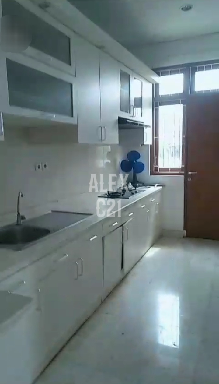 Disewakan rumah Radio Dalam, Kebayoran Baru, Jakarta Selatan