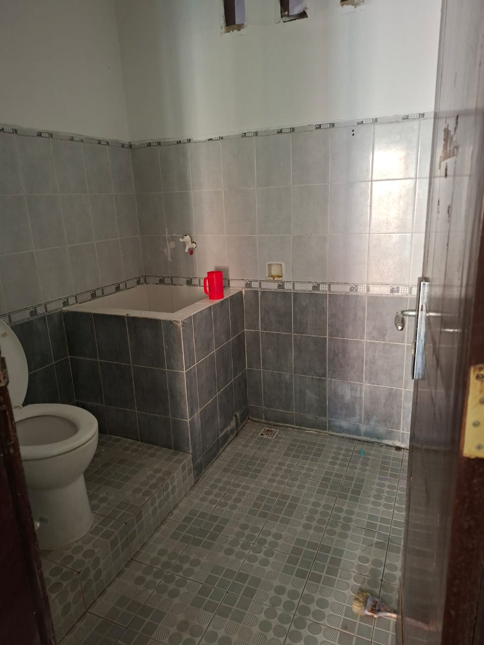 Disewa rumah siaphuni terenovasi di Boulevard Hijau Bekasi