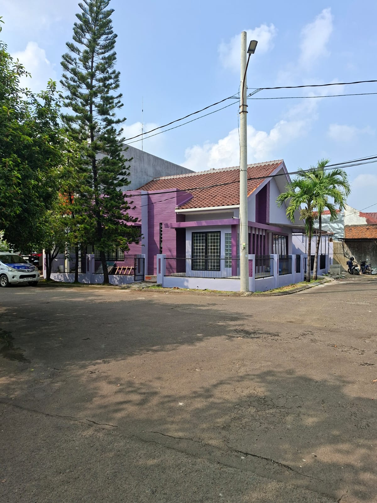 Disewa rumah siaphuni terenovasi di Boulevard Hijau Bekasi