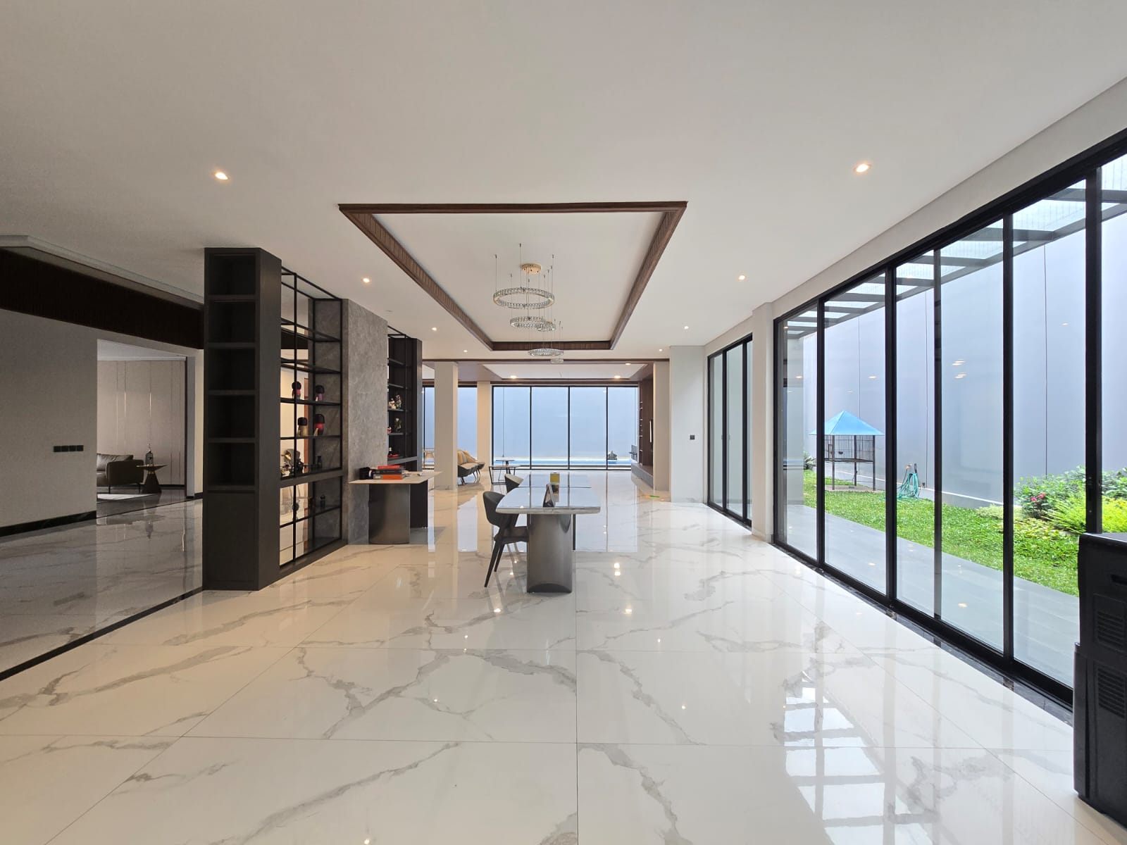 Jual Rumah Mewah Sayap Setiabudi