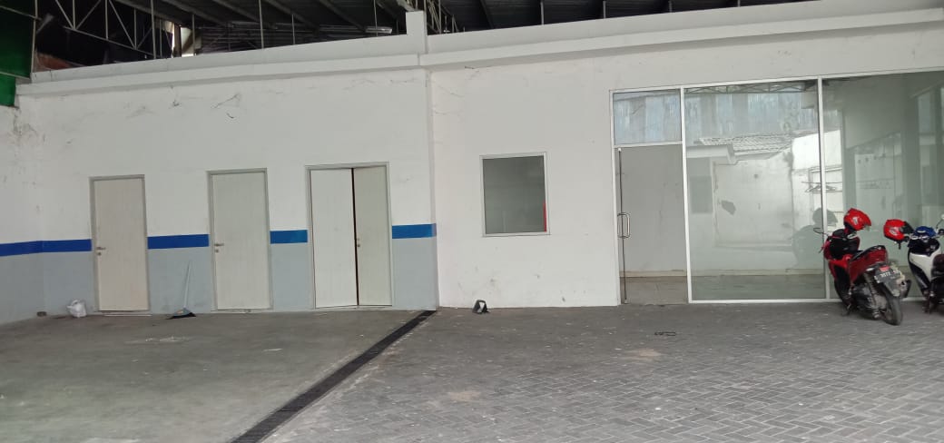 Disewakan Ruko RAYA MAYJEN SUNGKONO Ex. Showroom Mobil Surabaya