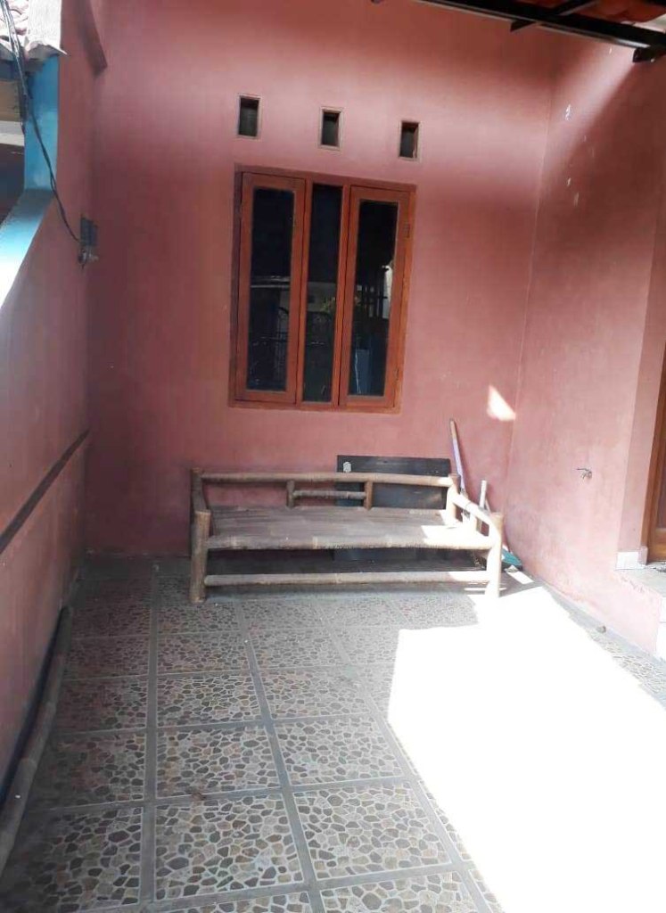 RUMAH DI JATIMELATI KOTA BEKASI