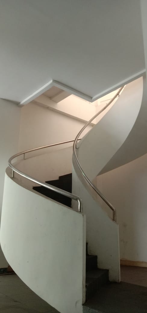 Disewakan Ruko RAYA MAYJEN SUNGKONO Ex. Showroom Mobil Surabaya