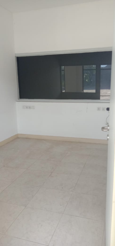 Disewakan Ruko RAYA MAYJEN SUNGKONO Ex. Showroom Mobil Surabaya