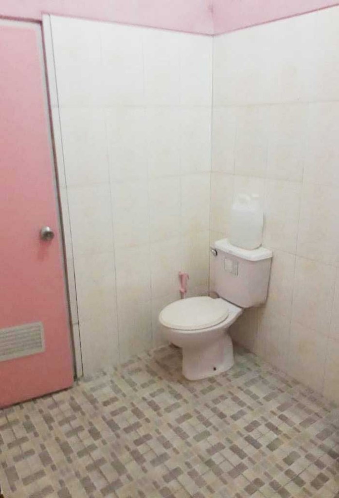 RUMAH DI JATIMELATI KOTA BEKASI