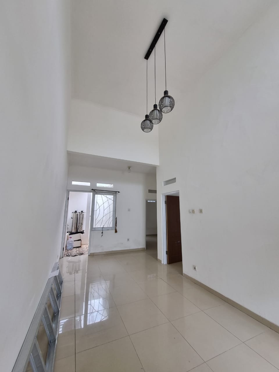 Rumah Hangat Untuk Keluarga Harmonis! di Pinus Regency Bandung