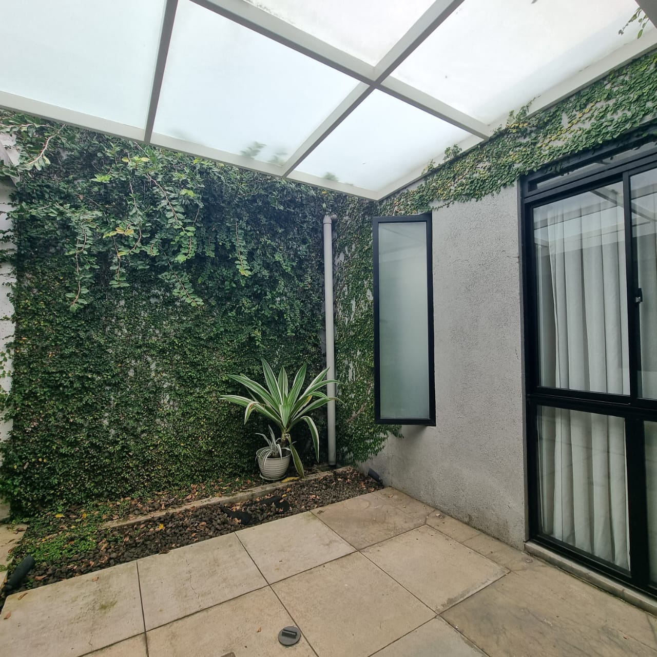 𝙁𝙊𝙍 𝙎𝘼𝙇𝙀 Rumah Apik dan Homie di Kota Baru Parahyangan