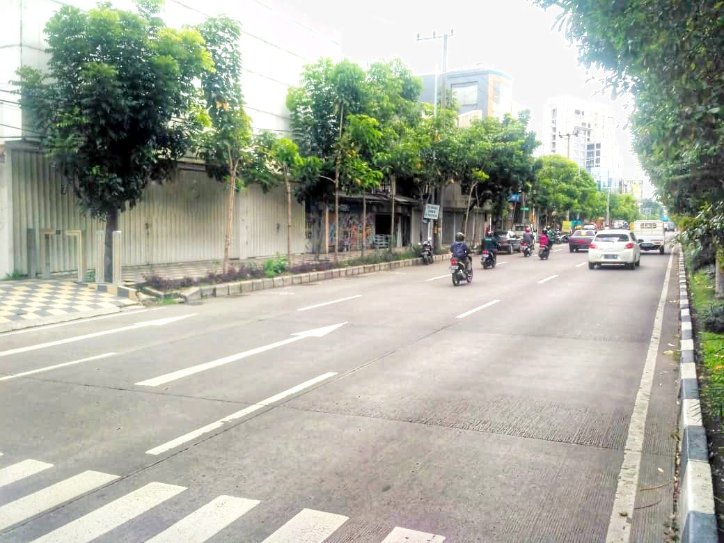 Disewakan Ruko RAYA MAYJEN SUNGKONO Ex. Showroom Mobil Surabaya