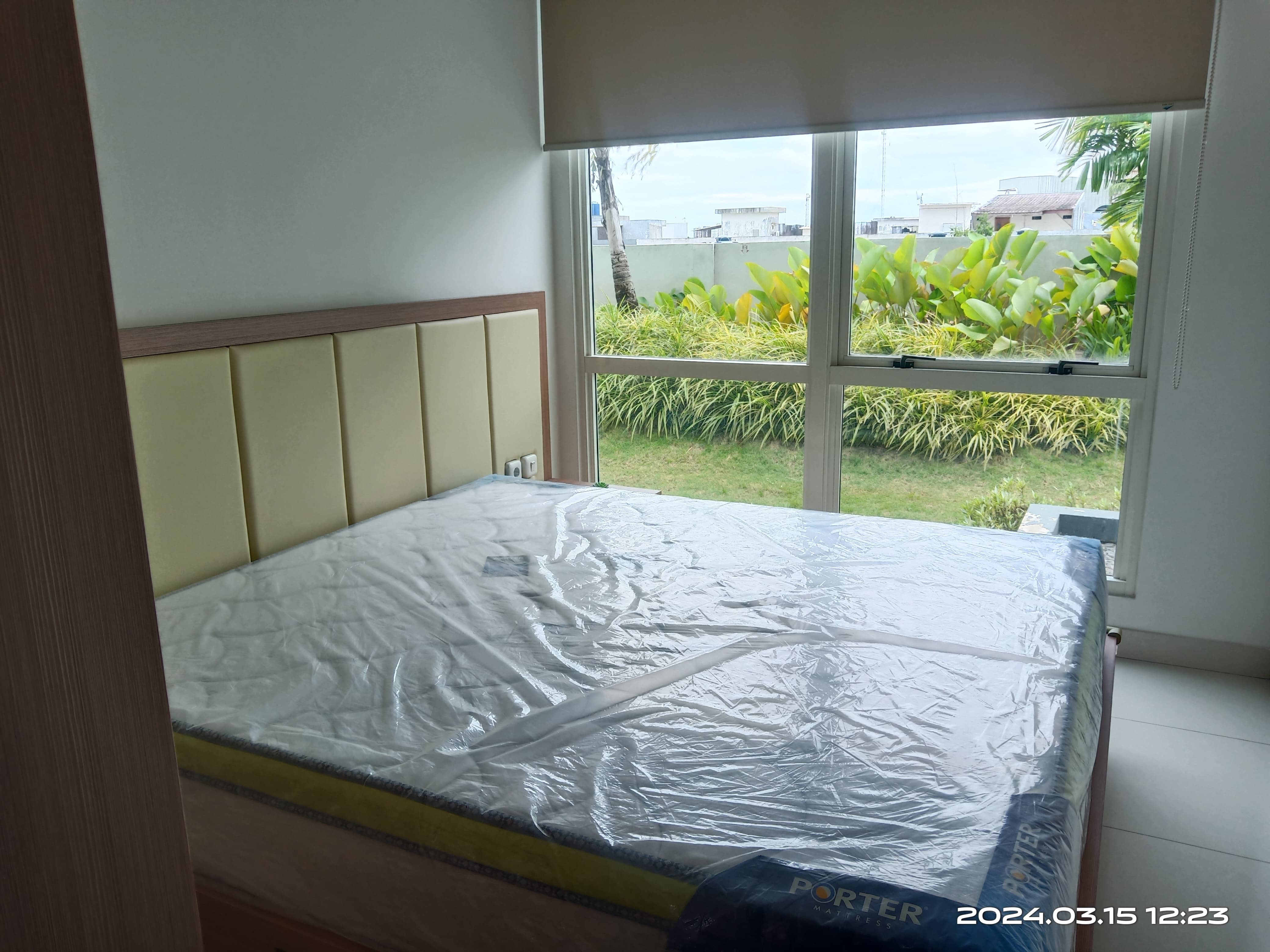 Disewa apartemen The Kensington Tower Dallington 1BR siaphuni