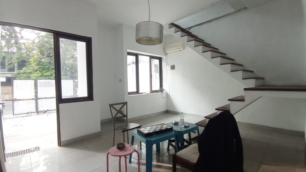 Disewa rumah cocok untuk usaha di Rawamangun Jakarta Timur
