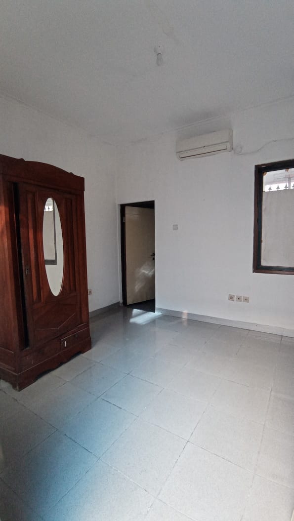 Disewa rumah cocok untuk usaha di Rawamangun Jakarta Timur