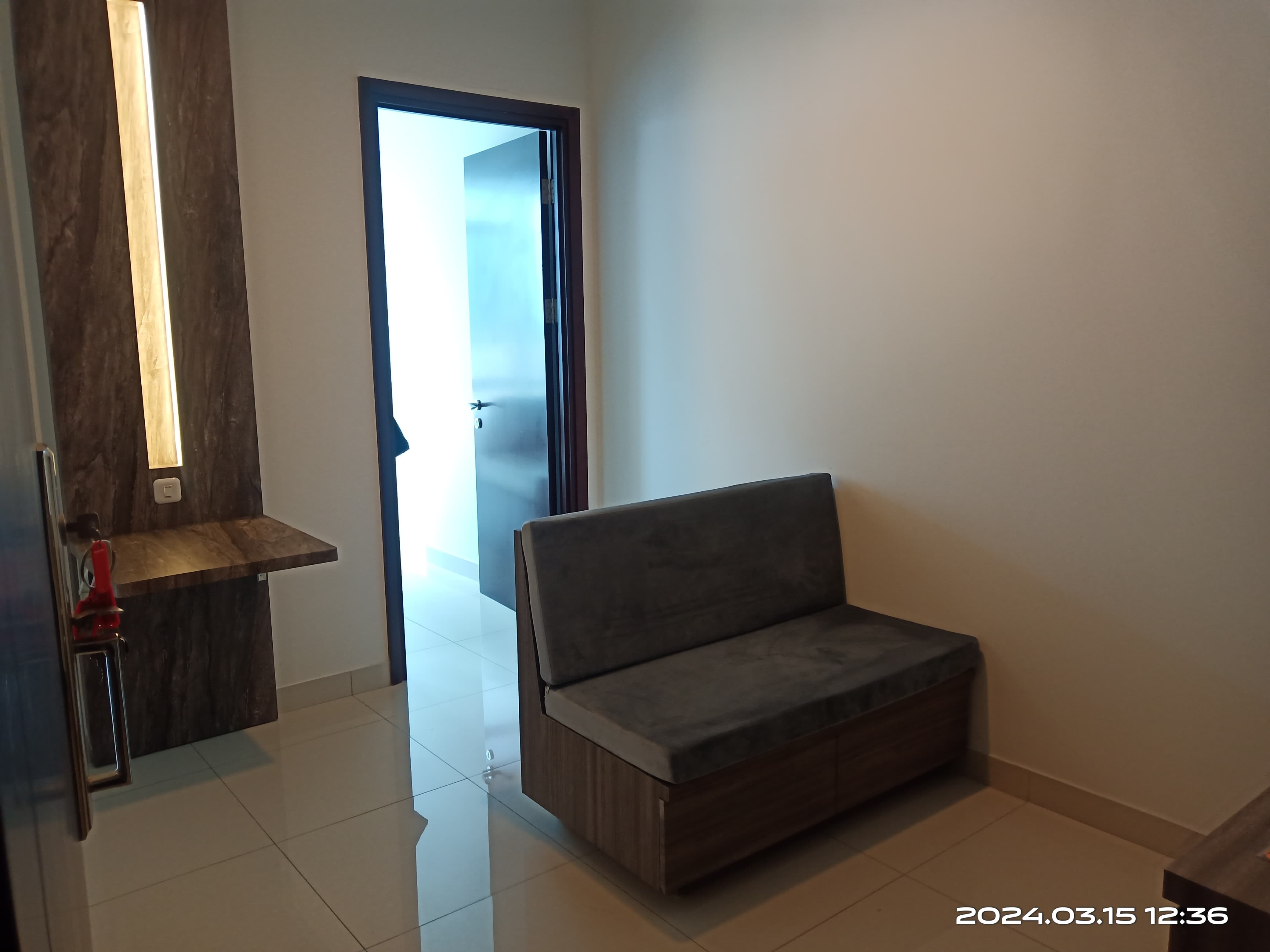 Disewa apartemen The Kensington Tower Clifford 1BR furnished