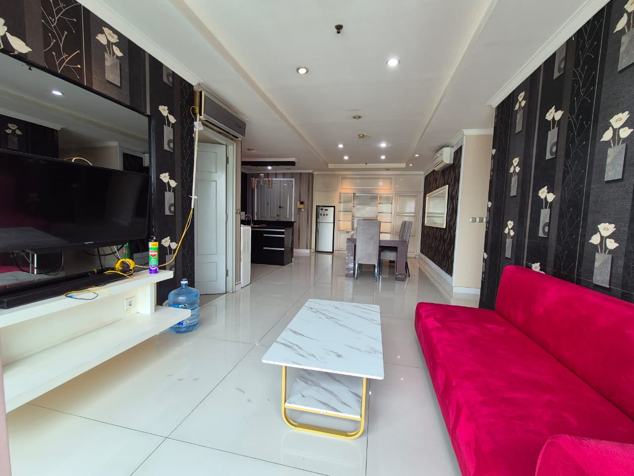 Disewa apartemen French Walk MOI posisi hook furnished