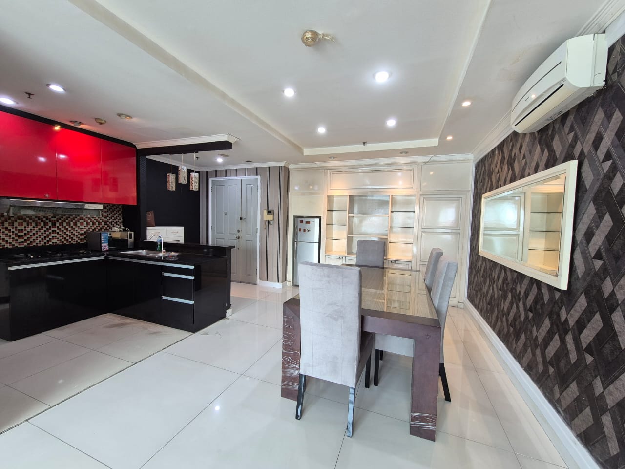 Disewa apartemen French Walk MOI posisi hook furnished